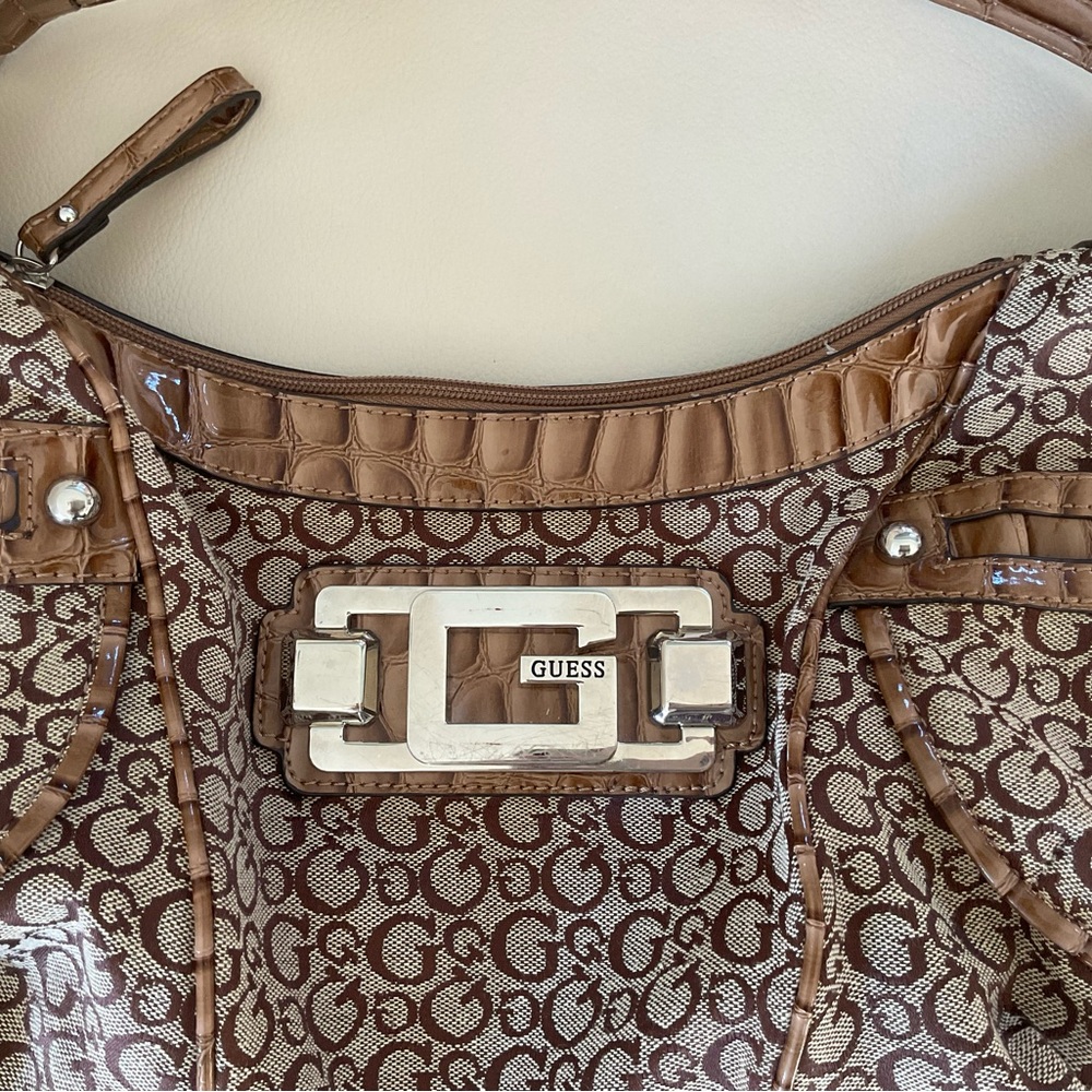 Guess ODELIA Shoulder Bag - Picture 13 of 14